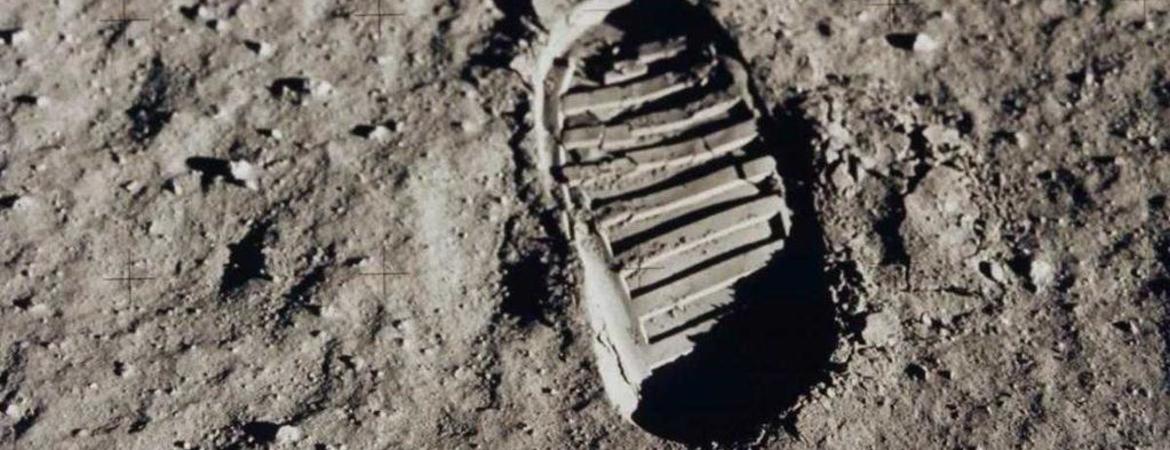 FootPrint_on_Moon